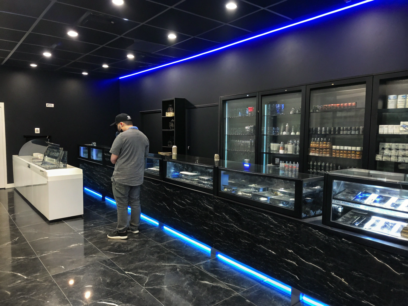 VaporNest certified cannabis and nicotine vapor hardware inventory in Orlando